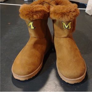 Michigan Foco Sports Winter  Boots size 9